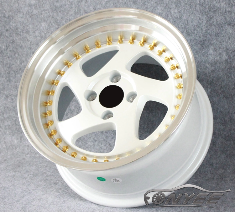 картинка Новые диски Rotiform TMB Flat R15 4х100 ET25 J8,5 белый глянец + полированная полка от магазина  StreetTuning