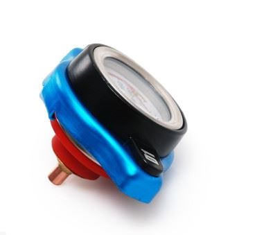 картинка Крышка радиатора D1 с датчиком температуры магазин  StreetTuning 