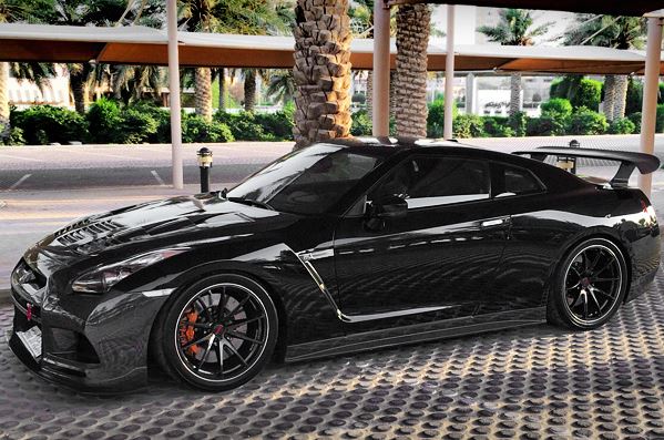 картинка Новые диски Rays G25 R19 5X120 ET30 J8,5 черные глянцевые + серебристая окантовка магазин  StreetTuning 