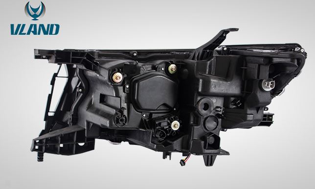 картинка Передние фары для TOYOTA LAND CRUISER PRADO 2018-Н.В магазин  StreetTuning 