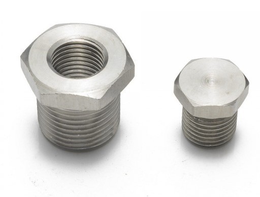 картинка Переходник для кислородного датчика , с 18х1.5 на 12х1.25 с заглушкой магазин  StreetTuning 