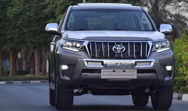 картинка Передние фары для TOYOTA LAND CRUISER PRADO 2018-Н.В магазин  StreetTuning 