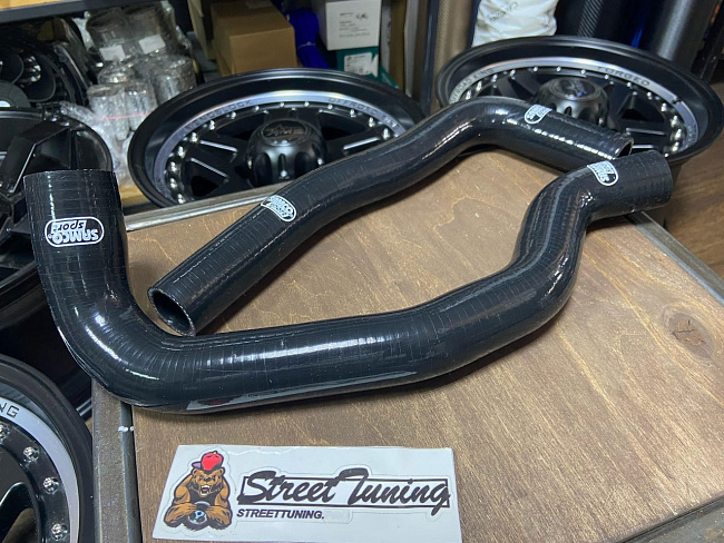 картинка Патрубки радиатора Samco Sport для Toyota JZX100 1JZ-GTE черные магазин  StreetTuning 