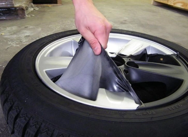 картинка Черная матовая база жидкая резина 1 литр Rubber paint магазин  StreetTuning 