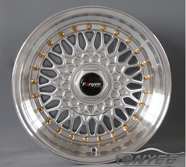 картинка Новые диски BBS RS R16 4X100/4X108 ET20 J9 серебро + золотистые болтики магазин  StreetTuning 