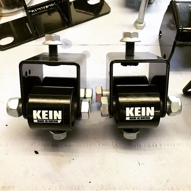 картинка Комплект усиленных опор двигателей SR20DET, KA24E, KA24DE для Nissan Silvia S13 S14 S15 магазин  StreetTuning 