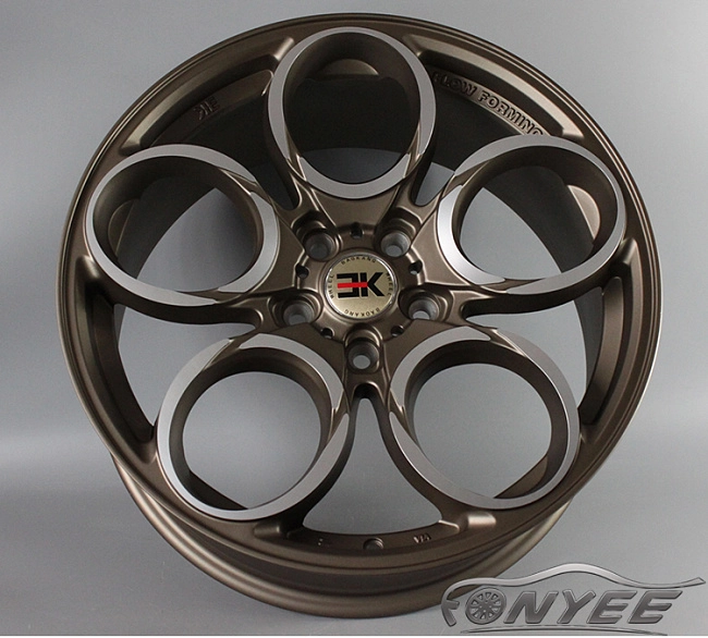 картинка Новые диски KE Flow Forming модель 3 R18 5X114,3 ET40 J8 бронза + серебро магазин  StreetTuning 