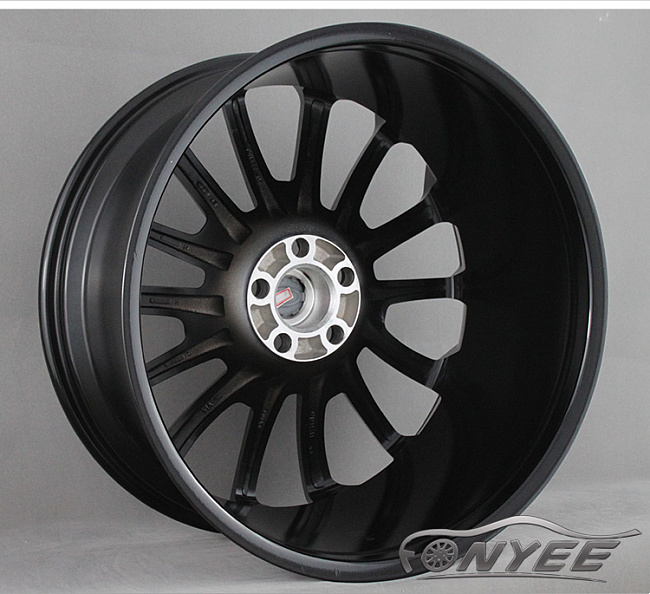 картинка Новые диски Range Rover Autobiography Wheels HSE Sport R22 5x120 ET45 J9,5 черный глянец магазин  StreetTuning 