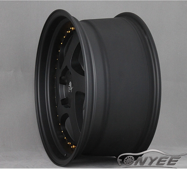 картинка Новые диски Rotiform TMB Flat R18 5х114,3 ET30 J8,5 черный мат + золотистые болтики магазин  StreetTuning 