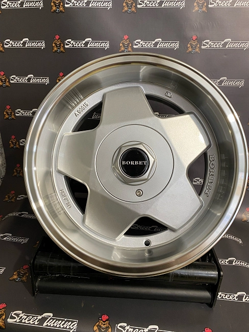 картинка Новые диски Borbet A R15 J8 ET15 4X100/4X114.3, Silver магазин  StreetTuning 
