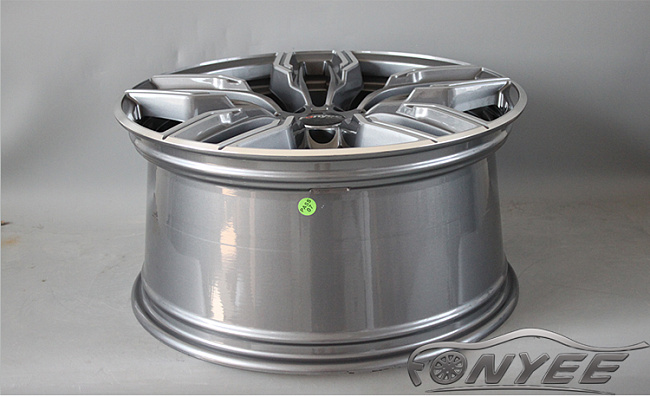 картинка Новые диски BMW 760 M STYLE R18 5X108 ET40 J8,0 серые магазин  StreetTuning 