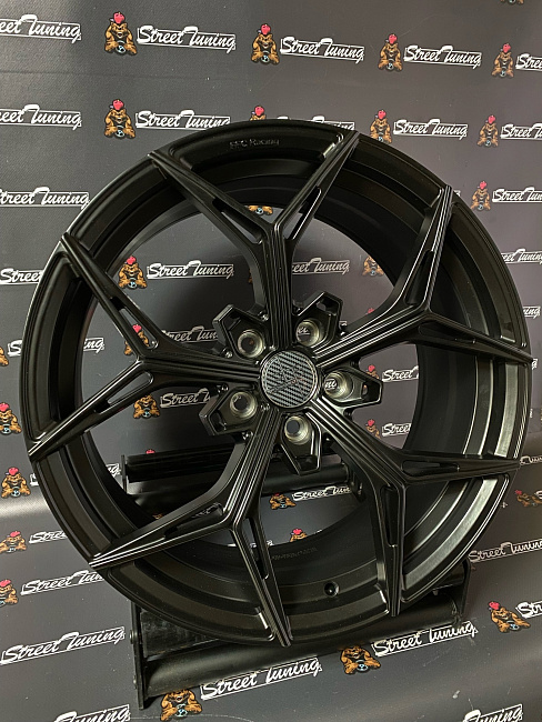 картинка Новые диски VAGE VF-X01 R18 J8 ET35 5X108 Black магазин  StreetTuning 