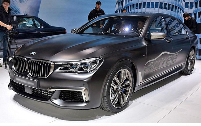 картинка Новые диски BMW 760 M STYLE R19 5X120 ET25 J8,5 серые магазин  StreetTuning 