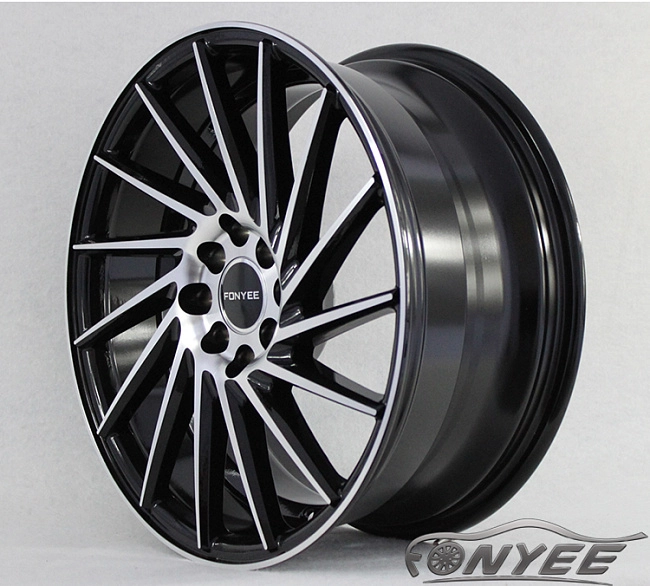 картинка Новые диски Vossen VPS304 Replica R17 4X114,3/4X100 ET37 J8,5 черный глянец + серебро магазин  StreetTuning 