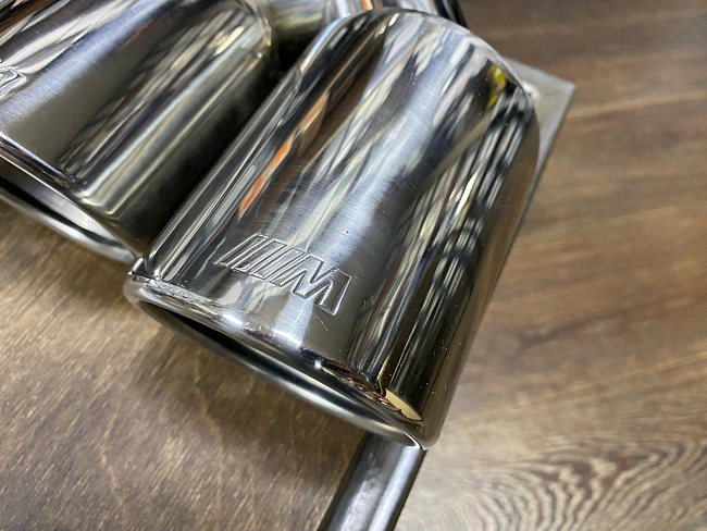 картинка Насадки на глушитель BMW M двойные комплект- 2 шт 57 х 89 мм хром магазин  StreetTuning 