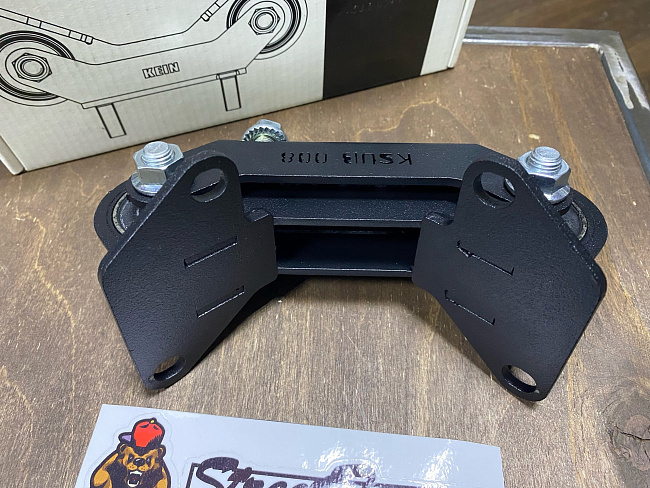 картинка Опора для 4 ступенчатой автоматической трансмиссии? Subaru Forester, Impreza, Legacy, Outback, Exiga, SVX магазин  StreetTuning 