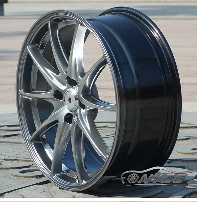 картинка Новые диски Rays G25 R17 4X100 ET40 J7 серебро магазин  StreetTuning 