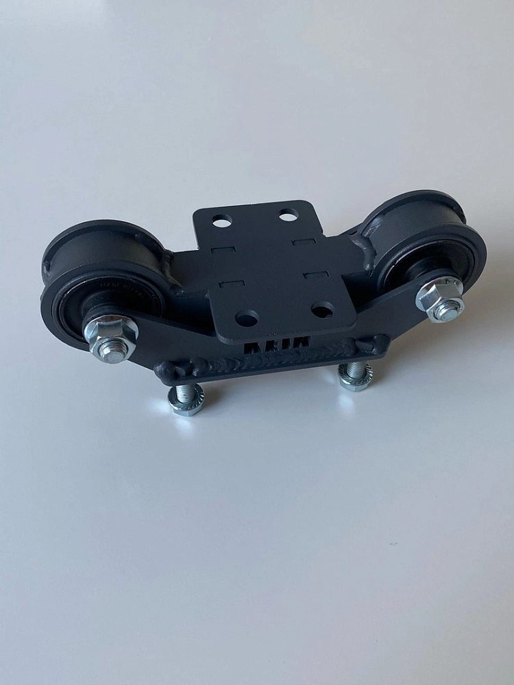 картинка Усиленная опора кпп Lexus LS430 и Toyota Celsior UCF30 от магазина  StreetTuning