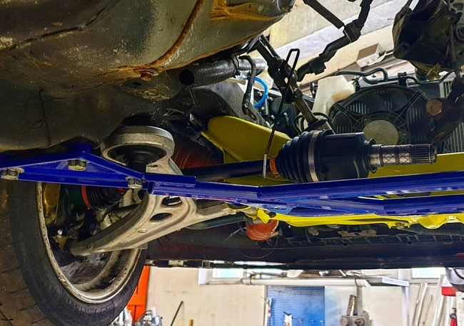 картинка Усилитель подрамник для SUBARU IMPREZA 2008-14 г магазин  StreetTuning 