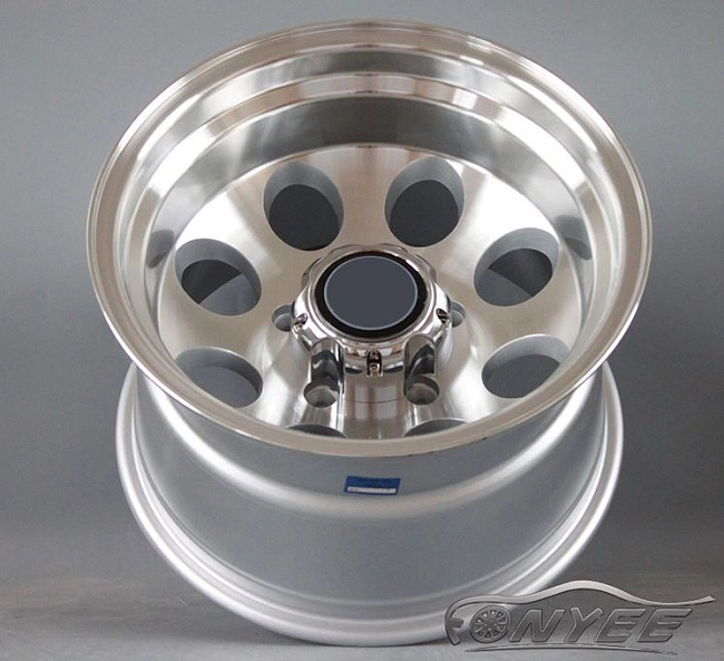 картинка Новые диски GT wheels style 2 R16 5x139,7 ET-20 J8 серебро магазин  StreetTuning 