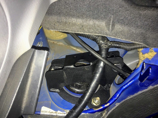 картинка Х-образная распорка на зад. стаканы для Subaru Impreza GD 2001-2007 магазин  StreetTuning 