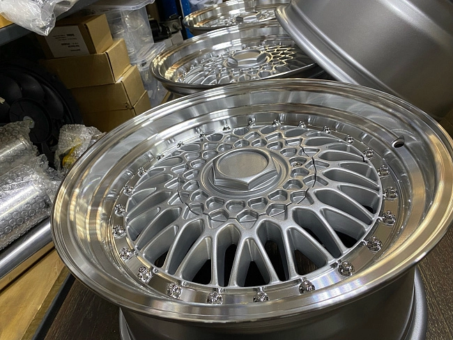 картинка Новые диски BBS RS R16 J8 ET25 4x100/108 серебро магазин  StreetTuning 