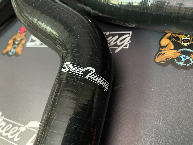 картинка Патрубки радиатора StreetTuning для Toyota Corolla 7AFE-4AFE 93-97 Г магазин  StreetTuning 