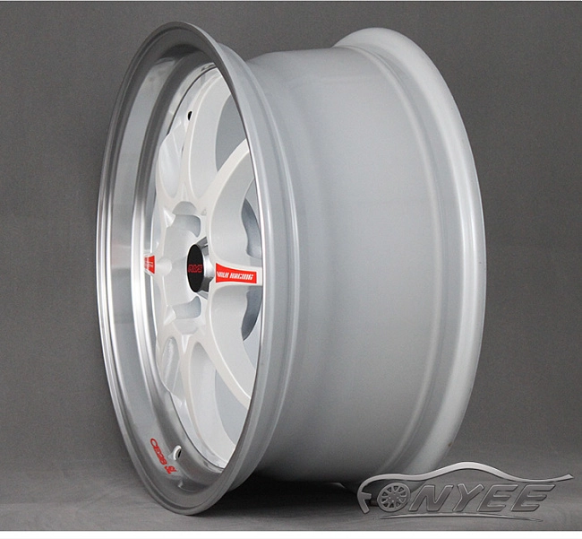 картинка Новые диски RAYS CE28SL R17 4X114,3/4X100 ET38 J7,5 белый + полированная полка магазин  StreetTuning 