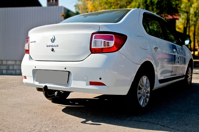 картинка Renault Logan II 2014—н.в. Накладки на задние фонари (реснички) магазин  StreetTuning 