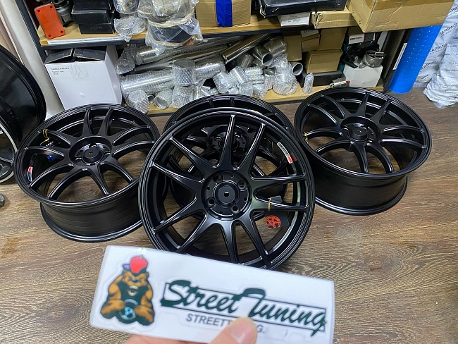 картинка Новые диски Work Emotion Cr-kiwami R17 J7,5 ET40 4X100 , черные. магазин  StreetTuning 