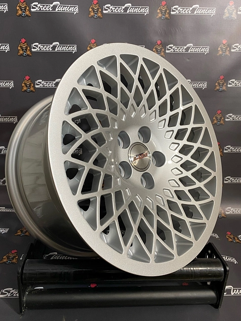 картинка Новые диски STUTTGART STX R15 J8 ET25 5X100, Silver магазин  StreetTuning 