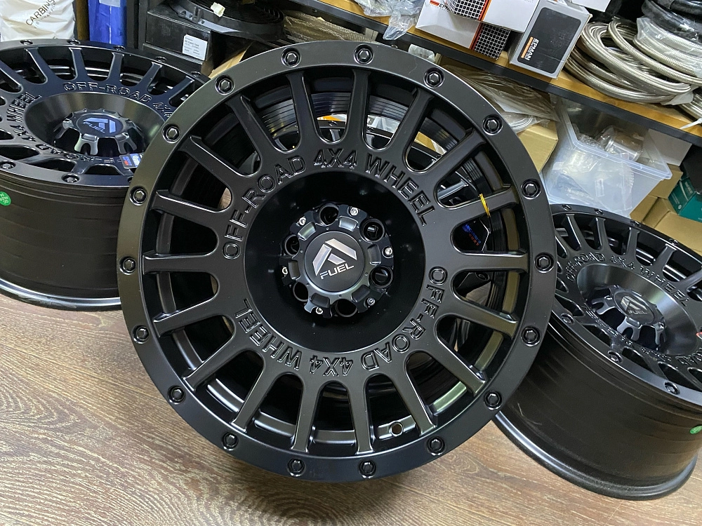 картинка Новые диски Off Road R17 J8.5 et10 6x114,3, черные от магазина  StreetTuning