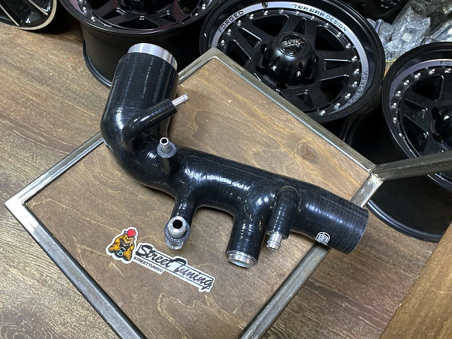 картинка Патрубок турбины Samco Sport для Subaru Impreza GD 7-8 vers черный магазин  StreetTuning 