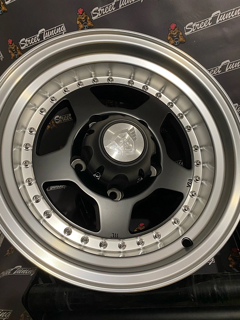 картинка Новые диски Off Road с полкой R15 J7 ET (-10) 5x139,7 магазин  StreetTuning 