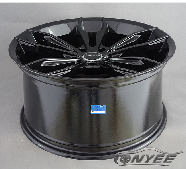 картинка Новые диски BMW 436 R19 5x112 ET35 J9,5 черный глянец магазин  StreetTuning 