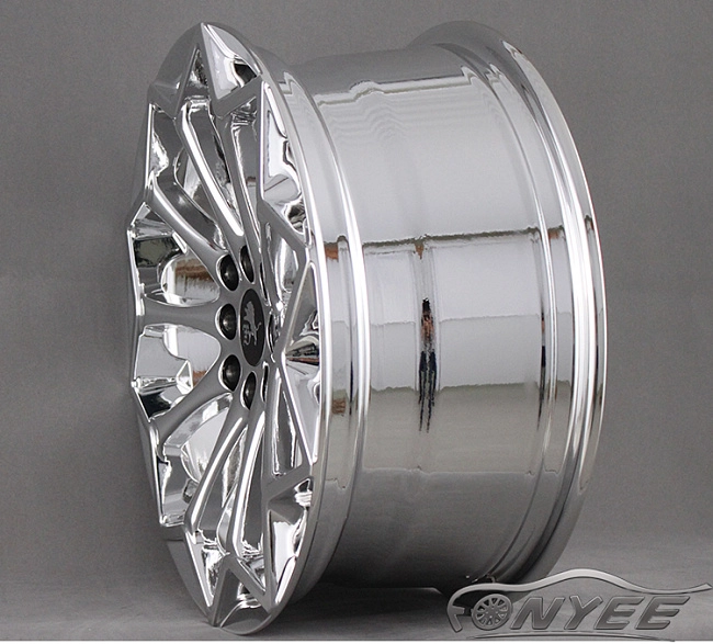картинка Новые диски B-tiger R17 4X100/4X114,3 ET35 J7,5 хром магазин  StreetTuning 