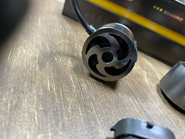 картинка Мини Bi-Led лампы Sanvi - H11 5500к, комплект 2 шт магазин  StreetTuning 