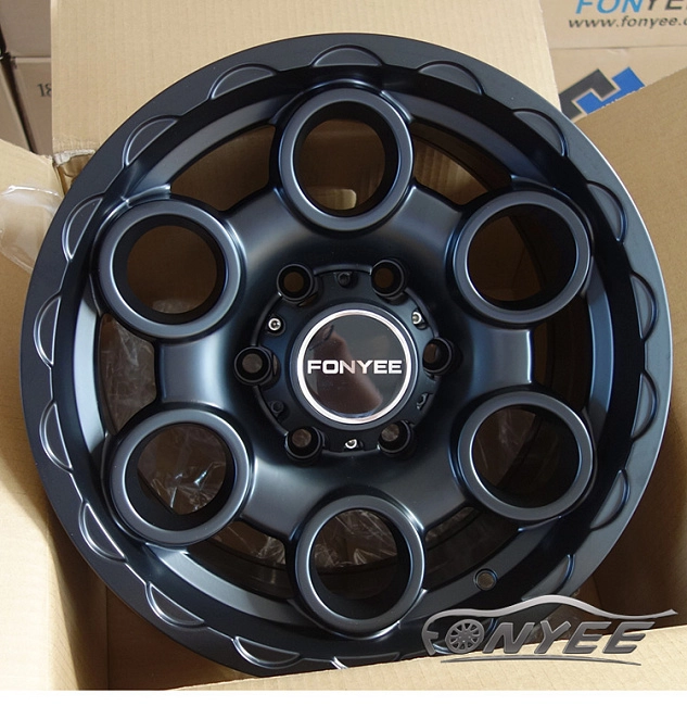 картинка Новые диски Black Rhino Magnus R17 5X139,7 ET0 J8 черный мат магазин  StreetTuning 