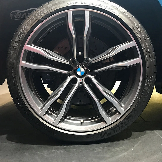 картинка Новые диски BMW 668 M STYLE  R21 5x120 ET38 J11,5 черные магазин  StreetTuning 
