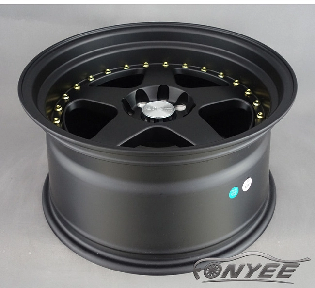 картинка Новые диски Rotiform R17 4x100-4x114,3 ET10 J10 черные матовые магазин  StreetTuning 