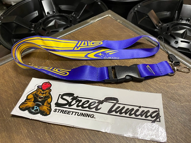 картинка Шнурок для Ключей STI - тканевый магазин  StreetTuning 