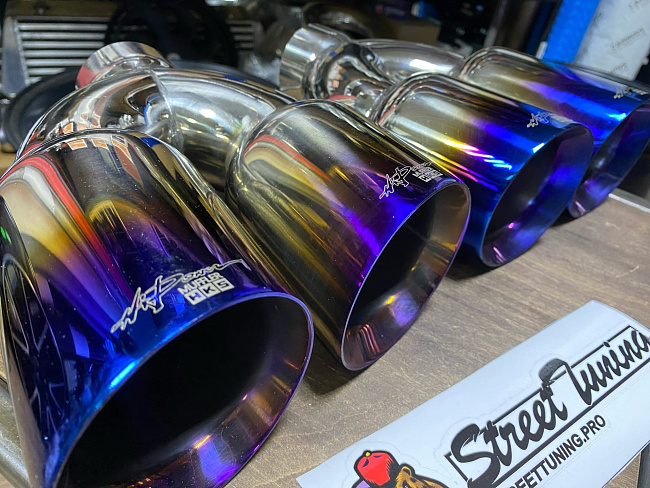 картинка Насадки на глушитель HKS Style двойные комплект- 2 шт 63 х 102 мм магазин  StreetTuning 