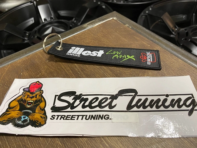 картинка Брелок для Ключей ILLEST Low Max - тканевый магазин  StreetTuning 