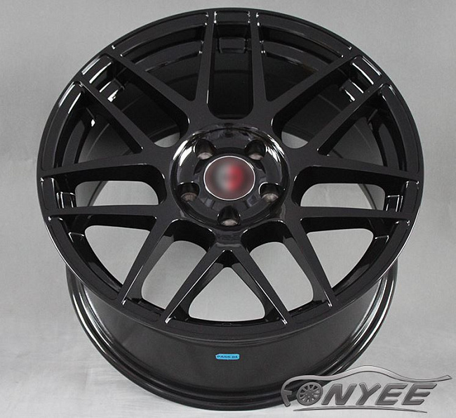 картинка Новые диски CURVA C300 R19 5х114,3 ET35 J8,5 черный глянец магазин  StreetTuning 