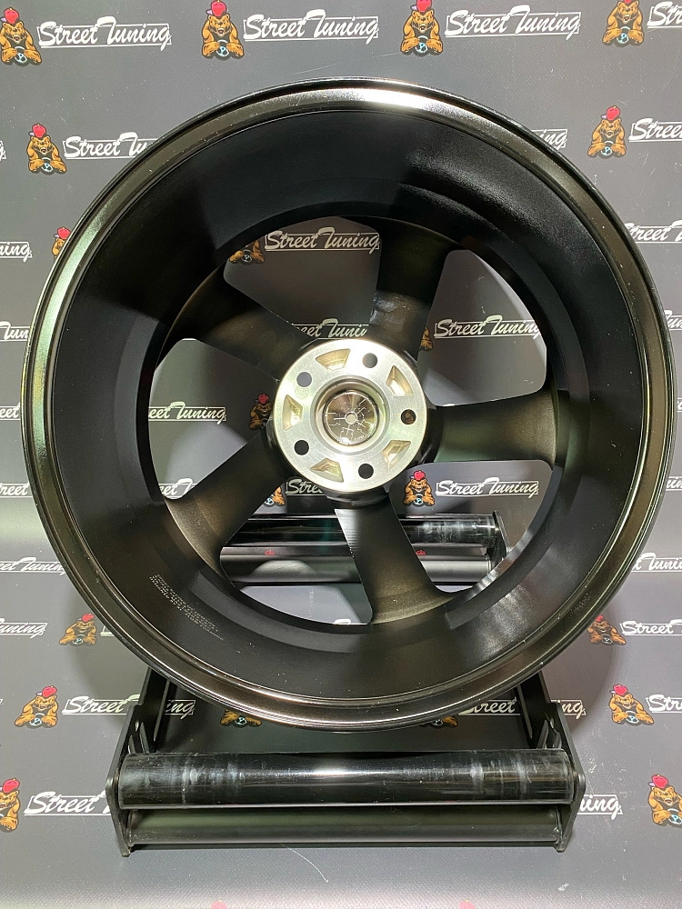 картинка Новые диски FF FW111 Flow Forming R18 J8 ET35 5X114.3 от магазина  StreetTuning