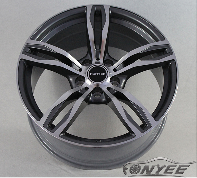 картинка Новые диски BMW F10 style R19 5x120 ET35 J8,5 серый + серебро магазин  StreetTuning 