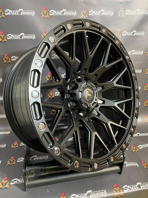 картинка Новые диски Fuel Off Road R18 J9 ET0 6x139.7 Black магазин  StreetTuning 