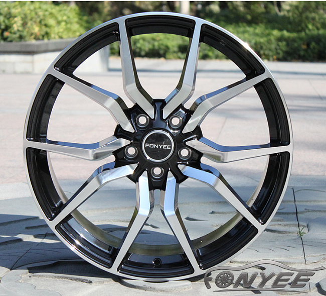 картинка Новые диски Fonyee Model 7 R19 5X108 ET43 J8,5 черный + серебро магазин  StreetTuning 