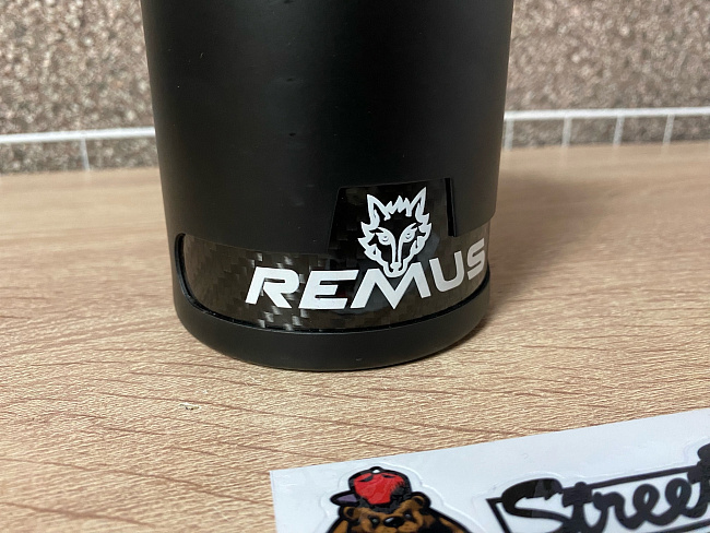 картинка Насадка на глушитель Remus Style одинарная - 63 х 89 мм магазин  StreetTuning 