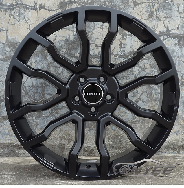 картинка Новые диски Range Rover R20 5x108 ET45 J8,5 черные магазин  StreetTuning 